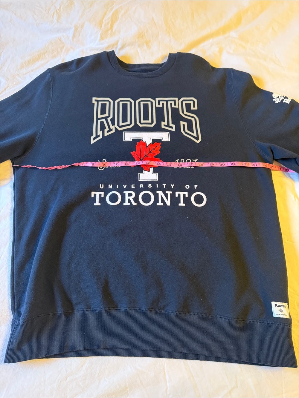Roots University of Toronto Navy Crewneck Sweatshirt with Red Maple Logo Canada - Picture 5 of 6